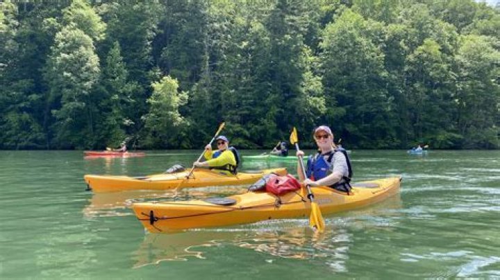 11 Astounding Facts About Lake Jocassee