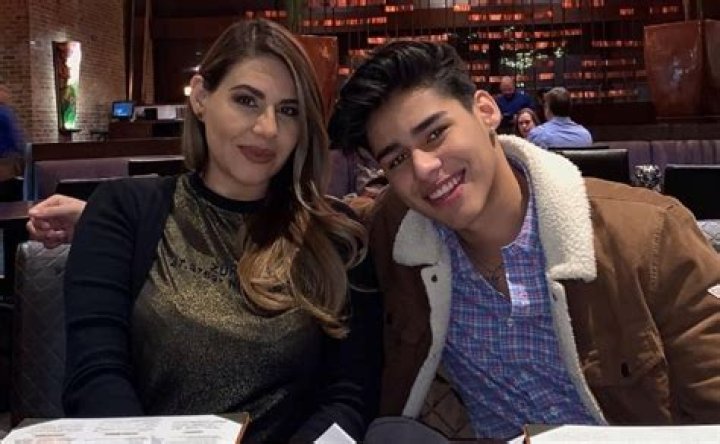 Andrew Davila Height, Weight, Age, Girlfriend, Family, Facts, Biography