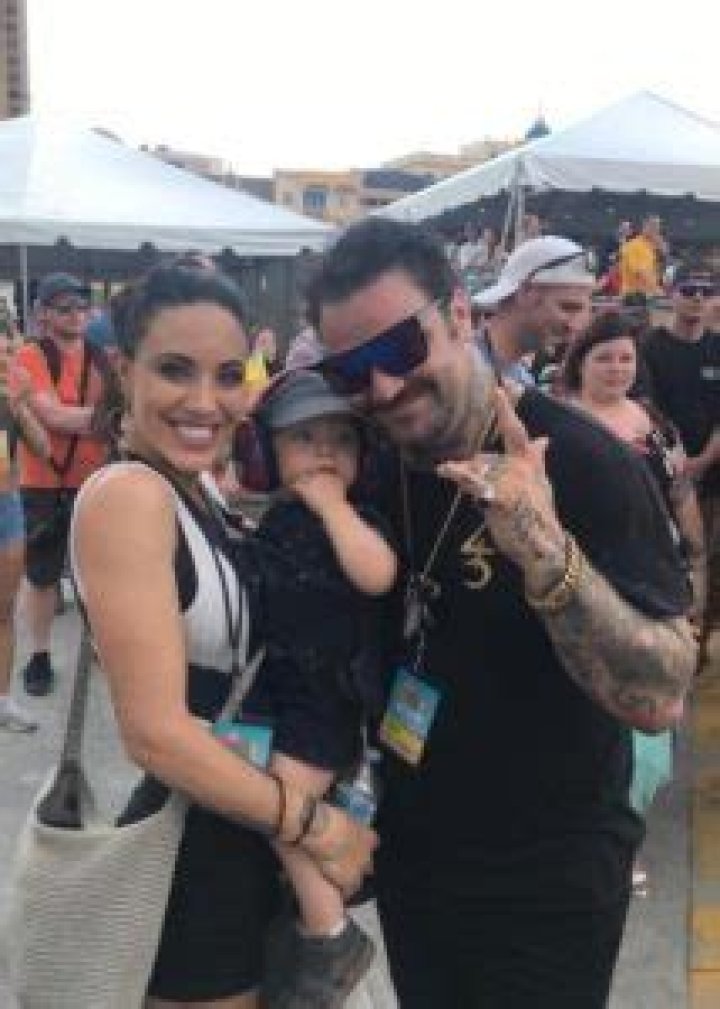 Bam Margera Height, Weight, Age, Spouse, Family, Facts, Biography