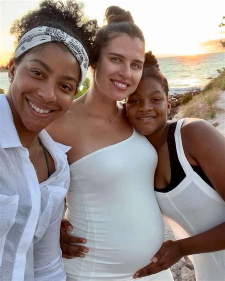 Candace Parker Is Married Announces Wife Is Pregnant