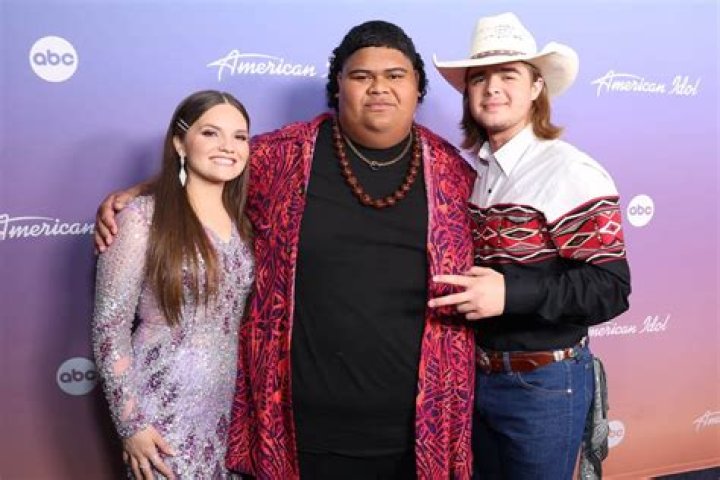 Colin Stough American Idol Girlfriend Emma Long Has Two Lives