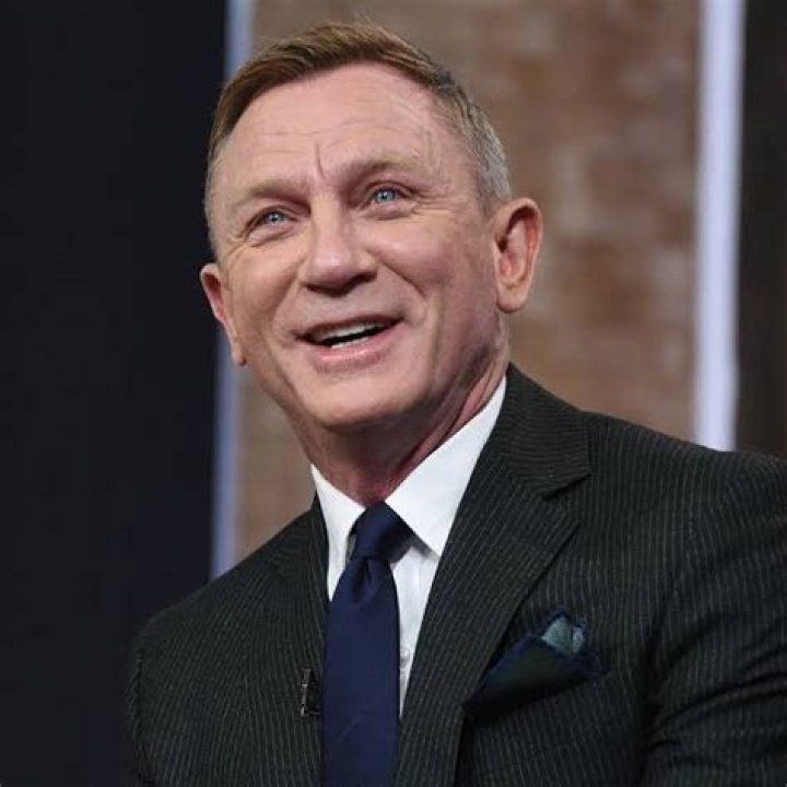 Daniel Craig Net Worth, Early Life & Career ·