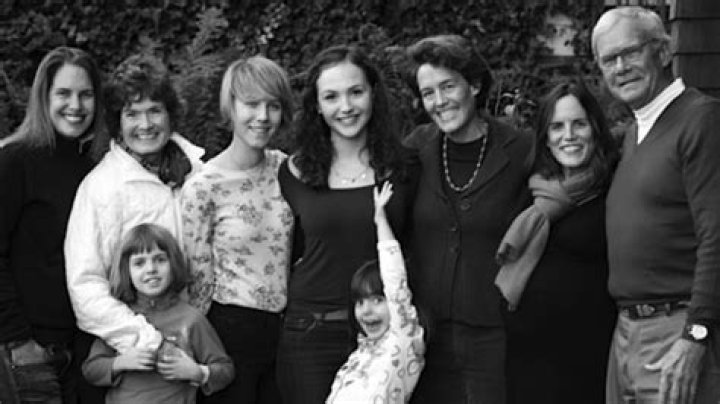 Exploring The Life Of Tom Brokaw Daughters