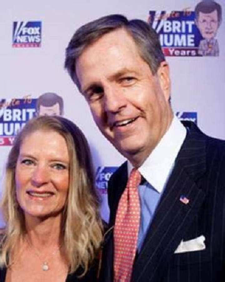 Happily Married!! Married Life Of Fox News Brit Hume With His Stunning Wife Kim Hume; Click Here