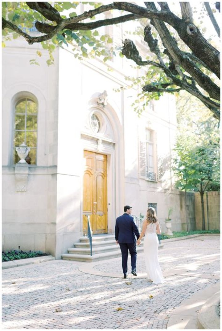 Is Jeff Devlin Married?