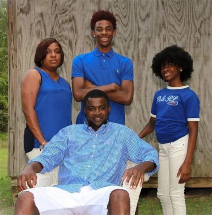 Ja Morant Bio, Height, Age, Stats, Salary, Wife, Children, Parents ·