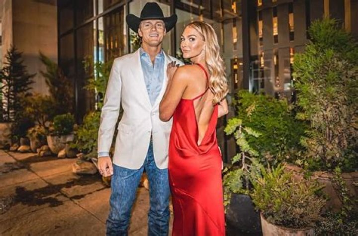 Josh Booty Biography, Age, Height, Wife, Net Worth, Family