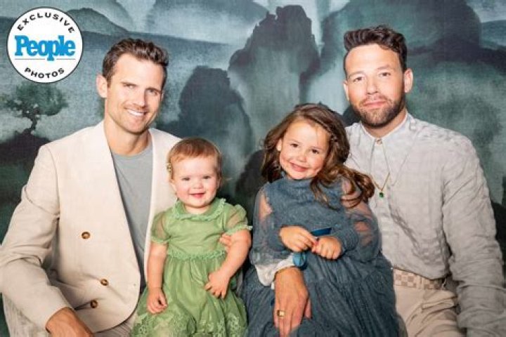 Kyle Dean Massey Biography, Age, Height, Wife, Net Worth, Family