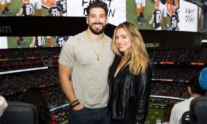 Nickmercs Wife; Bio, Height, Net Worth, Career, Marriage With Nickmercs ·