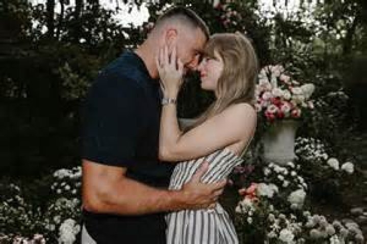 Travis Kelce Wife: Is Travis Kelce Married?