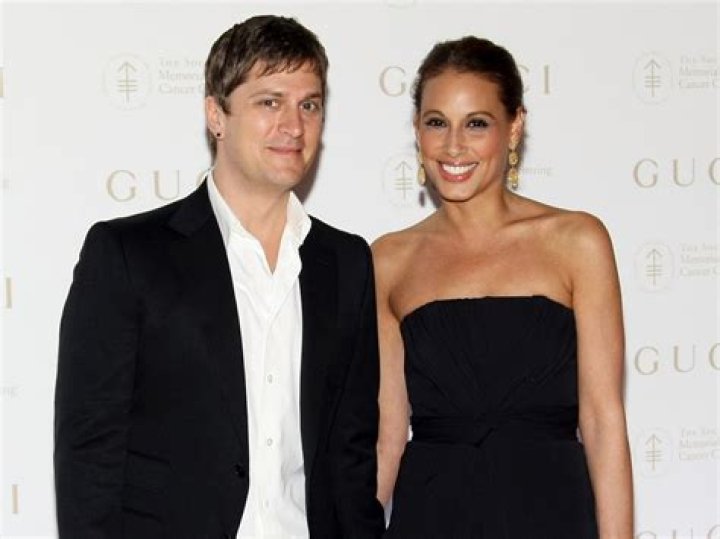 Who is Rob Thomas married to ·
