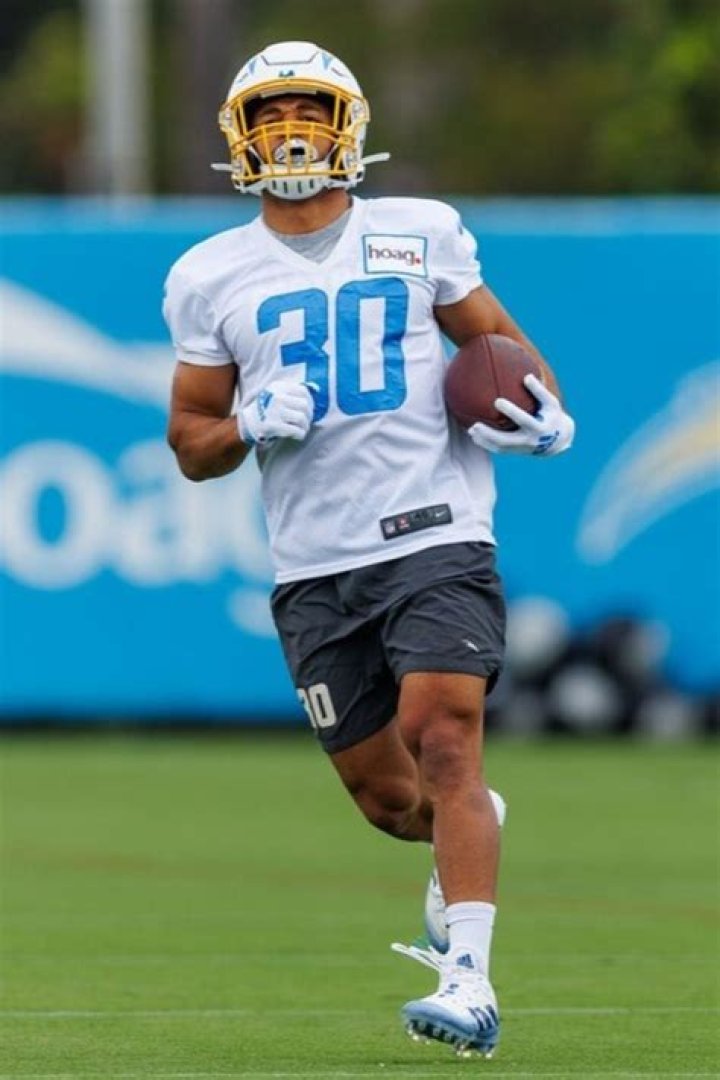 Who Is Suzanne Ekeler-Adams, Austin Ekeler Mom? Age & Wiki