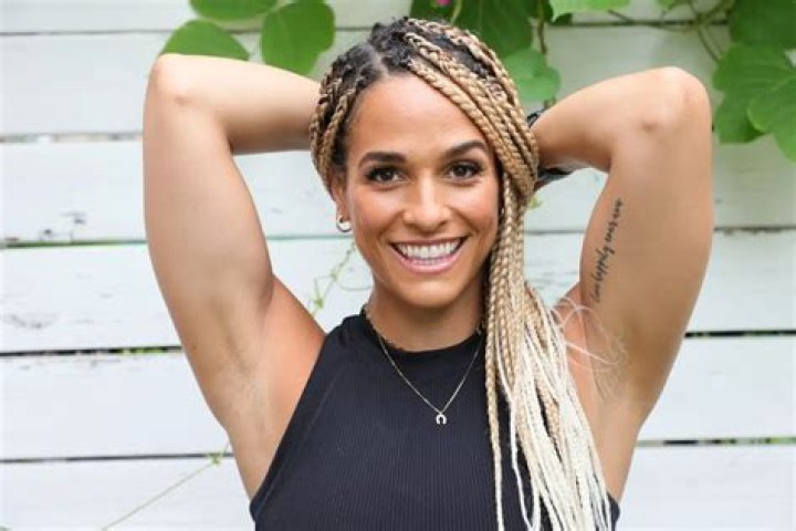Wiki, Bio, Age, Boyfriend, Stats, Height, Net Worth ·