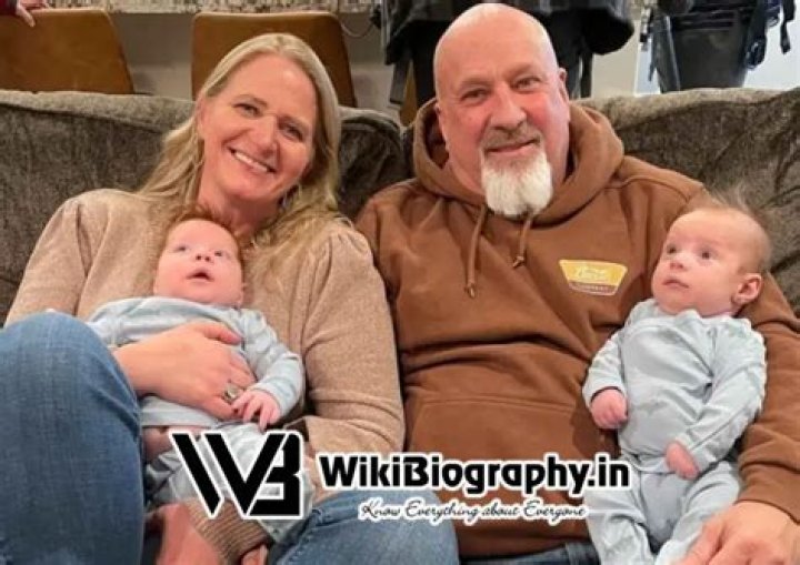 Wiki, Bio, Age, Ex-Wife, Girlfriend, Net Worth ·