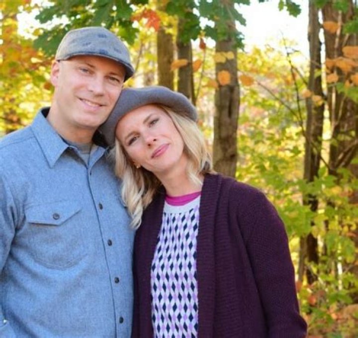 Wiki, Bio, Age, Family, Husband, Job Net Worth ·