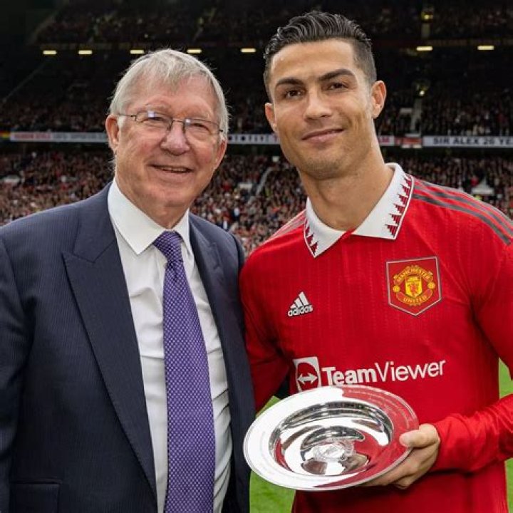 Wiki, Bio, Age, Height, Manager, Manchester United, Net Worth, Stats, Teams Coach ·