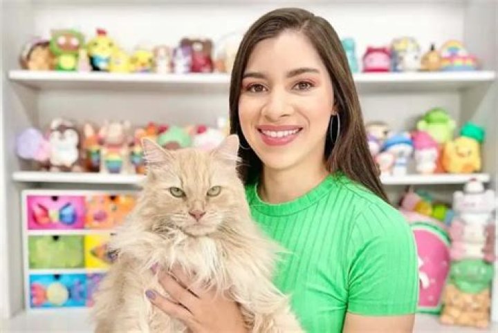 Wiki, Bio, Age, Height, Parents, Husband, Net Worth ·