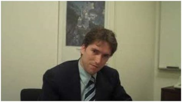 Wiki, Bio, Height, Age, Family, Wife, Net Worth, Salary ·